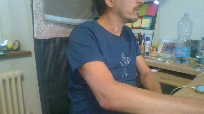 kawayleo1 live cam on Cam4