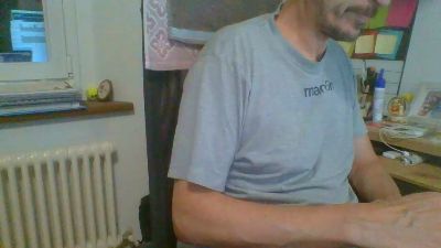 kawayleo1 live cam on Cam4