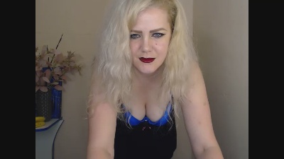 kay_franccis live cam on Cam4