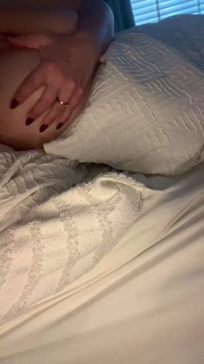 kayley34 live cam on Cam4