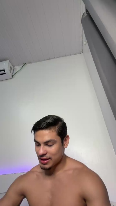 kayobrando live cam on Cam4