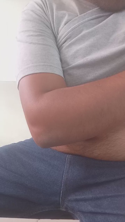 kazz5 live cam on Cam4