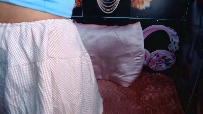 kelly329 live cam on Cam4