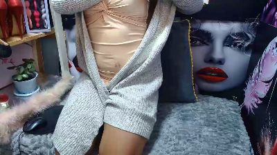 kelly329 live cam on Cam4