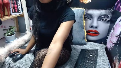 kelly329 live cam on Cam4