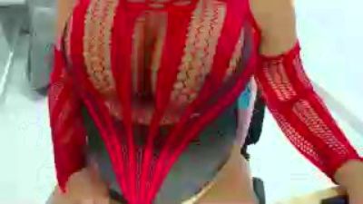 kellyhugecock live cam on Cam4