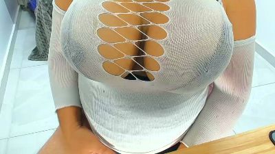 kellyhugecock live cam on Cam4