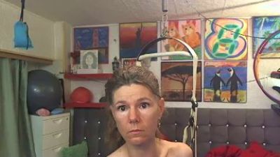 kellynumber8 live cam on Cam4