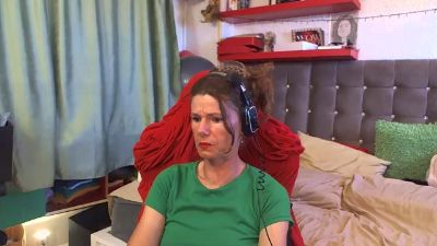 kellynumber8 live cam on Cam4