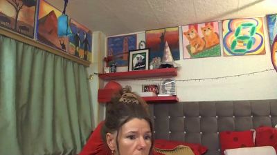 kellynumber8 live cam on Cam4