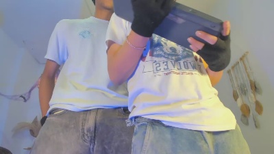 ken_and_liam live cam on Cam4