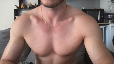 kenzo842 live cam on Cam4
