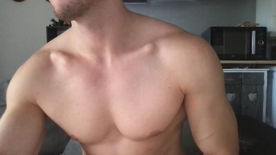 kenzo842 live cam on Cam4