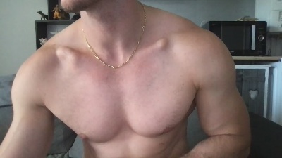 kenzo842 live cam on Cam4