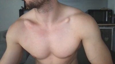kenzo842 live cam on Cam4