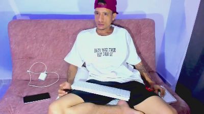 ketnbuilex live cam on Cam4
