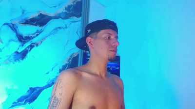 kevin__fox_ live cam on Cam4