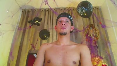 kevin__fox_ live cam on Cam4