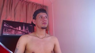 kevin__fox_ live cam on Cam4