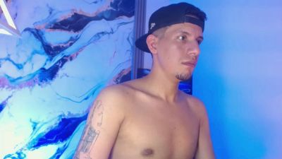 kevin__fox_ live cam on Cam4