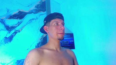 kevin__fox_ live cam on Cam4