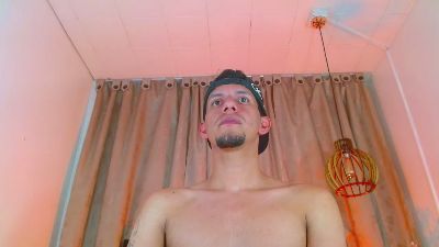 kevin__fox_ live cam on Cam4