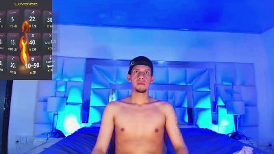 kevin__fox_ live cam on Cam4