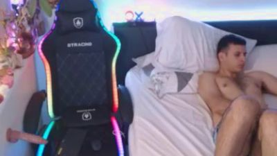 kevinchan001 live cam on Cam4