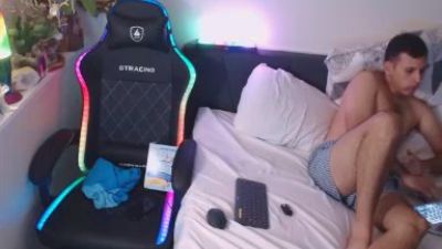 kevinchan001 live cam on Cam4