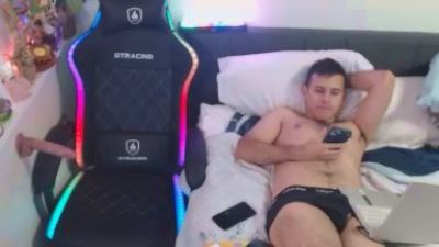 kevinchan001 live cam on Cam4