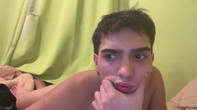 kevinn2005 live cam on Cam4