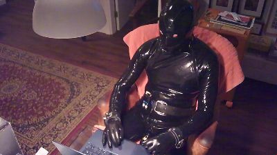 kfrbber live cam on Cam4