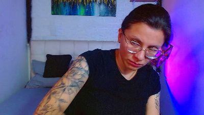 kharlamorrys_ live cam on Cam4