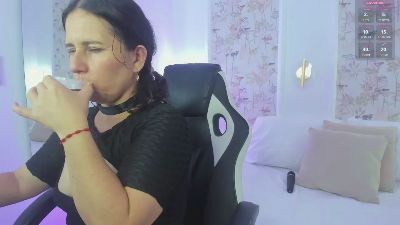 khatrina_shir live cam on Cam4