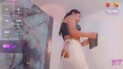 khiara_moretti live cam on Cam4