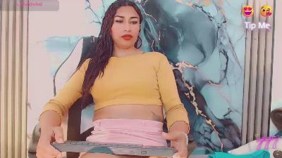khiara_moretti live cam on Cam4