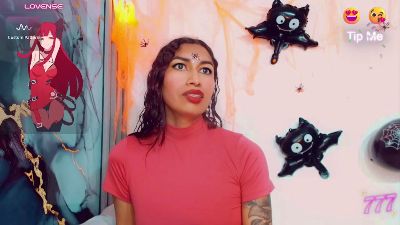 khiara_moretti live cam on Cam4