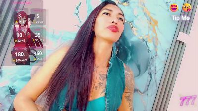 khiara_moretti live cam on Cam4