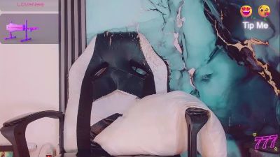 khiara_moretti live cam on Cam4