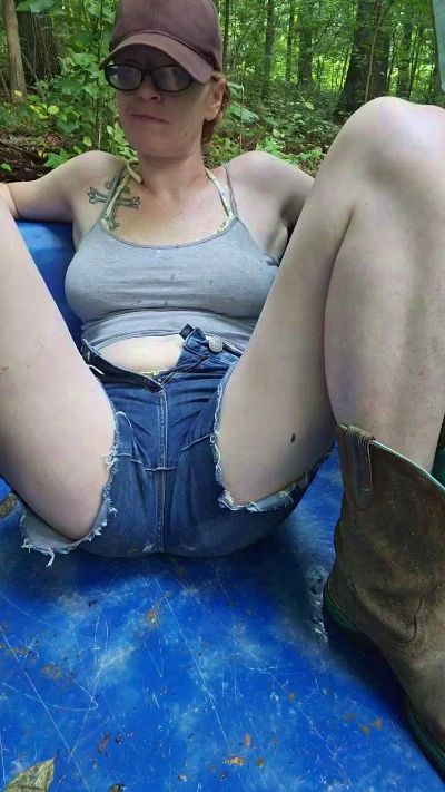 kiahismyhero live cam on Cam4