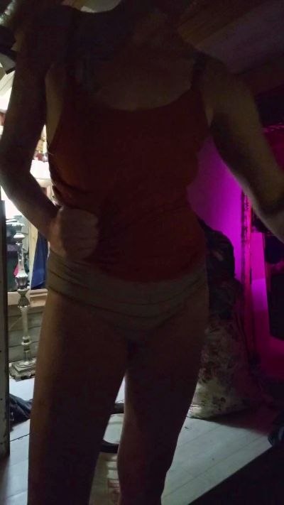 kiahismyhero live cam on Cam4