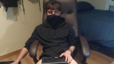 kikebigdick live cam on Cam4