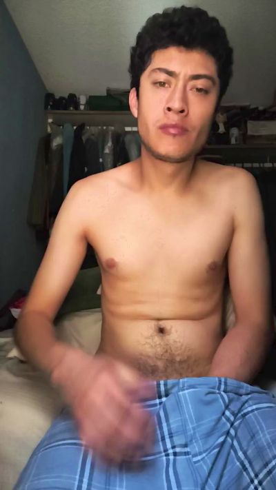 kikesex4020 live cam on Cam4