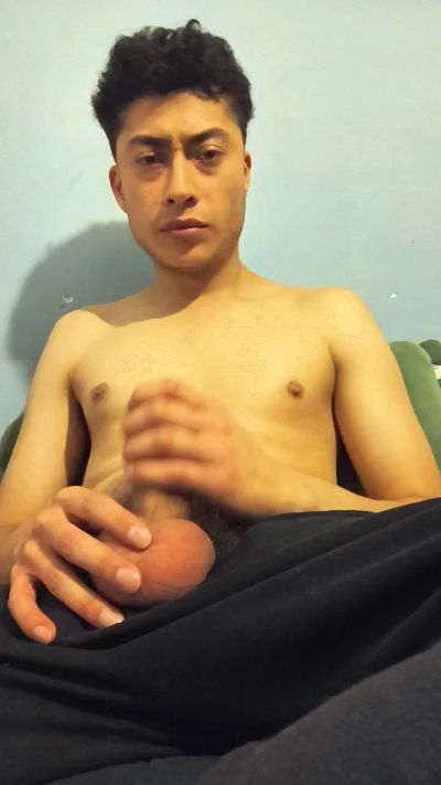 kikesex4020 live cam on Cam4