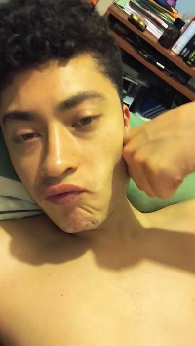 kikesex4020 live cam on Cam4
