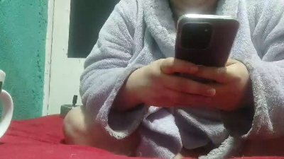 kiki2729_xxx4 live cam on Cam4