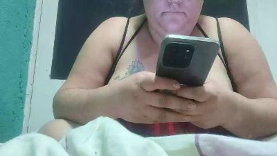 kiki2729_xxx4 live cam on Cam4