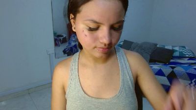 kimmyfuckass live cam on Cam4