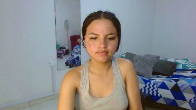 kimmyfuckass live cam on Cam4