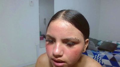 kimmyfuckass live cam on Cam4